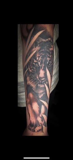 Explore finger name tattoo ideas, creative tattoo ideas in Oak Forest, available at Silver Raven Tattoos