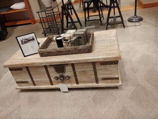 Furniture Store «Pottery Barn», reviews and photos, 403 Chestnut Ridge Rd #5, Woodcliff Lake, NJ 07677, USA