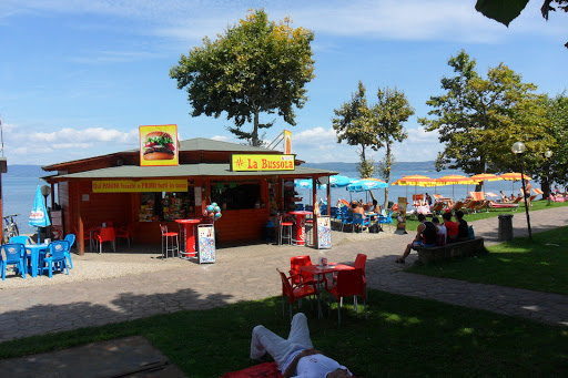 Bolsena Rent Boats La Bussola noleggio barche spiaggia attrezzata