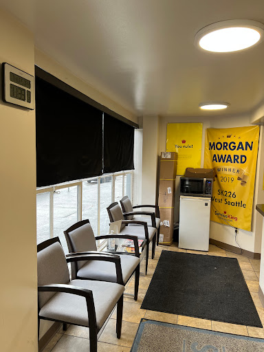 Auto Body Shop «Service King Collision Repair of West Seattle», reviews and photos, 4501 38th Ave SW, Seattle, WA 98126, USA