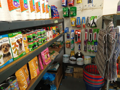 Home Goods Store «Barnes Bargains», reviews and photos, 6408 Lake Isabella Blvd, Lake Isabella, CA 93240, USA