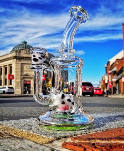 Tobacco Shop «La Tia Smoke Shop», reviews and photos, 154 Maverick St, East Boston, MA 02128, USA