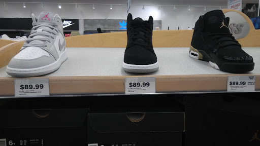 Shoe Store «WSS», reviews and photos, 2020 N 75th Ave, Phoenix, AZ 85035, USA