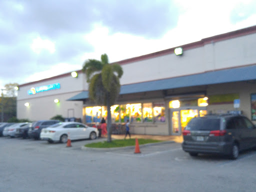 Grocery Store «Bravo Supermarkets», reviews and photos, 6767 Pembroke Rd, Pembroke Pines, FL 33023, USA