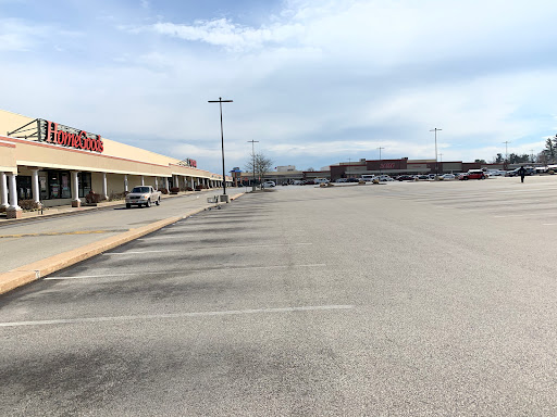Book Store «Barnes & Noble», reviews and photos, 1991 Sproul Rd, Broomall, PA 19008, USA