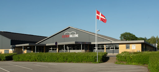 Ulstruphallerne in Ulstrup, Favrskov