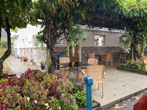 Winery «Merritt Estate Winery Inc», reviews and photos, 2264 King Rd, Forestville, NY 14062, USA