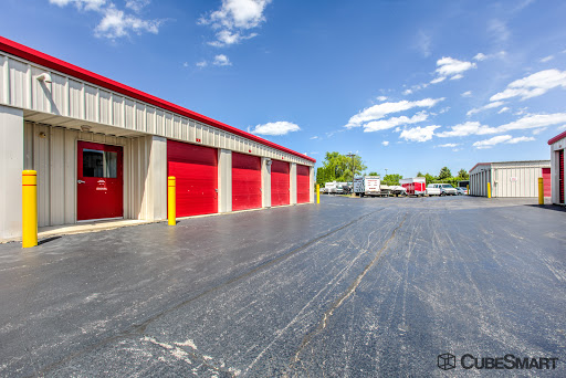 Self-Storage Facility «CubeSmart Self Storage», reviews and photos, 900 E Devon Ave, Bartlett, IL 60103, USA