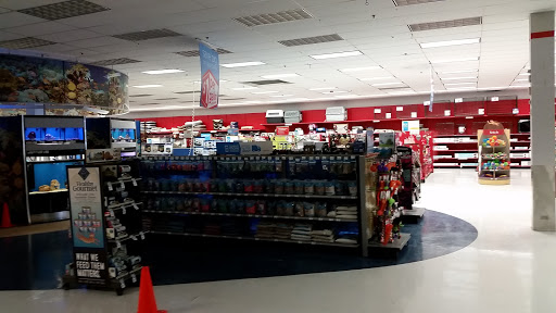 Pet Supply Store «Petco Animal Supplies», reviews and photos, 7721 Mentor Ave, Mentor, OH 44060, USA