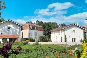 Le Cottage du Parc - Chambres d'hôtes, gîte, SPA et Événements dans la Loire image