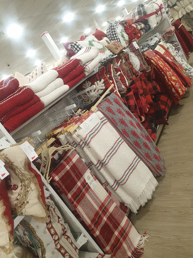 Department Store «HomeGoods», reviews and photos, 11251 Pines Blvd, Pembroke Pines, FL 33026, USA