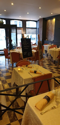 Atmosphère du Restaurant français Restaurant Alexis à Avesnes-sur-Helpe - n°15