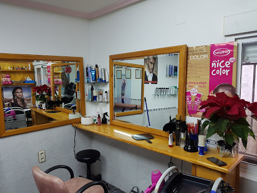 Peluquería Raquel en El Torno, Cáceres‎