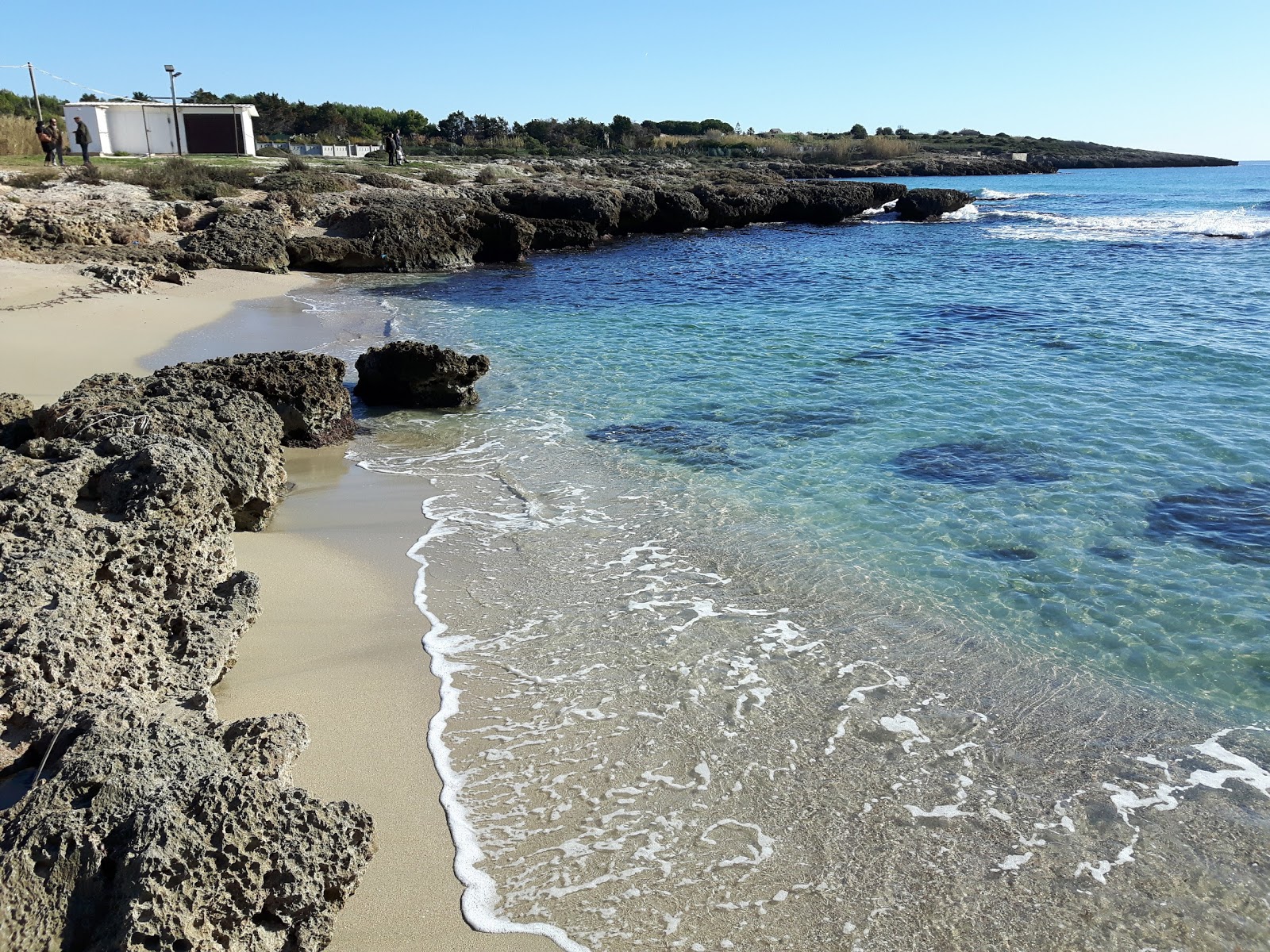 Lido Bruno beach II'in fotoğrafı imkanlar alanı