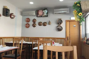 Restaurante o Pinto image