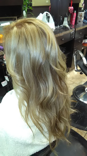 Beauty Salon «Corona Beauty Salon 