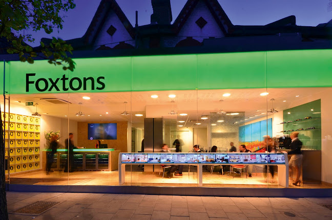 Reviews of Foxtons Earlsfield Estate Agents in London - Real estate agency