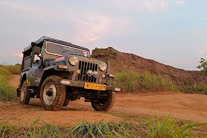 Edakkal jeep safari image