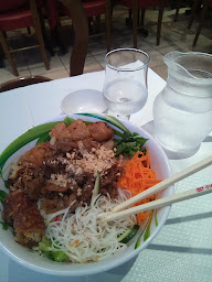 Photo n°12 de Kim-Phuc à Paris ()