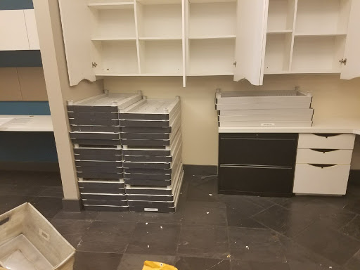 Moving Company «College Hunks Hauling Junk and Moving», reviews and photos, 1305 E Wakeham Ave, Santa Ana, CA 92705, USA