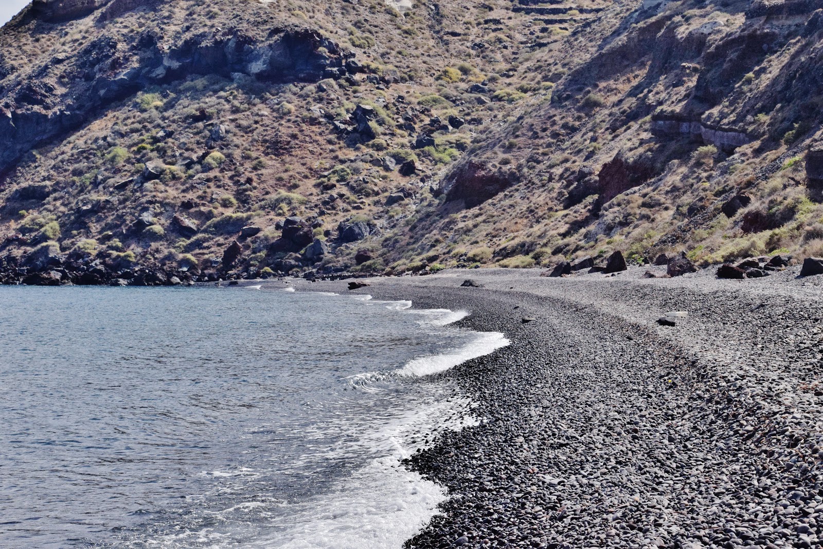 Riva beach II'in fotoğrafı gri çakıl taşı yüzey ile