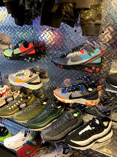 Shoe Store «Sole Street Shoes», reviews and photos, 716 16th St # 1, Denver, CO 80202, USA