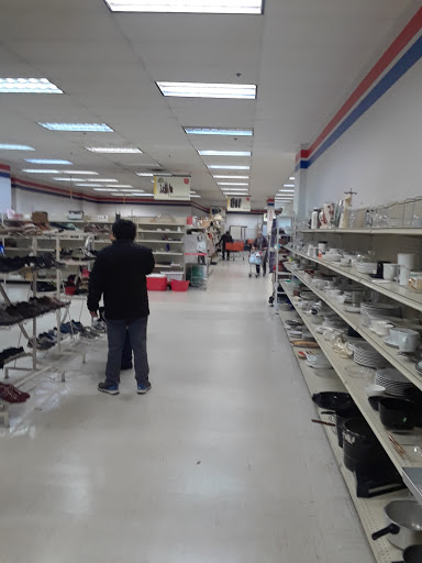 Thrift Store «Salvation Army Family Store», reviews and photos, 34-02 Steinway St, Long Island City, NY 11101, USA