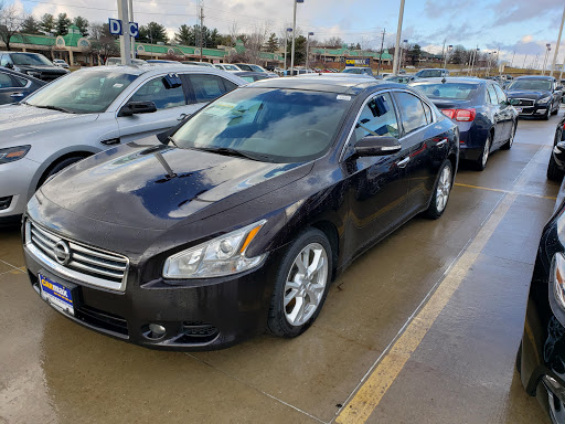 Used Car Dealer «CarMax», reviews and photos, 10315 Hickman Rd, Urbandale, IA 50322, USA