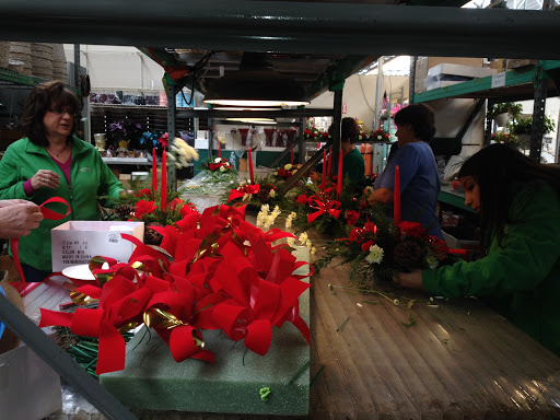 Florist «Ray Hunter Florist & Garden», reviews and photos, 16153 Eureka Rd, Southgate, MI 48195, USA