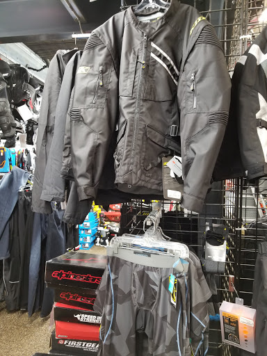 Motorcycle Dealer «MotoSport Hillsboro», reviews and photos, 809 NE 28th Ave, Hillsboro, OR 97124, USA