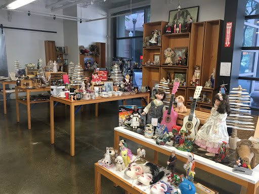 Thrift Store «RARE by Goodwill», reviews and photos, 411 W Broadway, Anaheim, CA 92805, USA