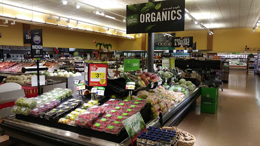 Grocery Store «Stop & Shop», reviews and photos, 2020 Norwich-New London Turnpike, Montville, CT 06353, USA