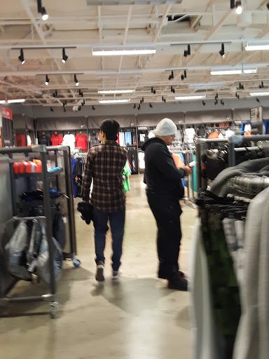 Sporting Goods Store «Nike Factory Store», reviews and photos, 2200 Petaluma Blvd N #100, Petaluma, CA 94952, USA