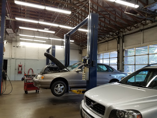 Auto Repair Shop «Whips Automotive Inc», reviews and photos, 90 McHenry Rd, Wheeling, IL 60090, USA