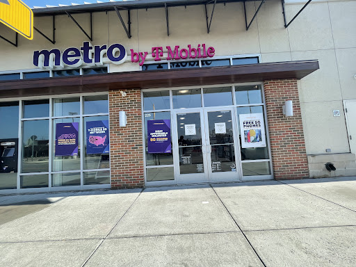Cell Phone Store «MetroPCS Corporate Store», reviews and photos, 2385 W Cheltenham Ave Suite 225, Philadelphia, PA 19150, USA