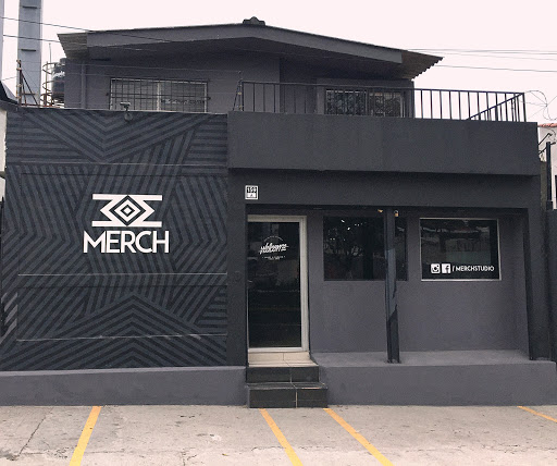 Merch Zona Rosa