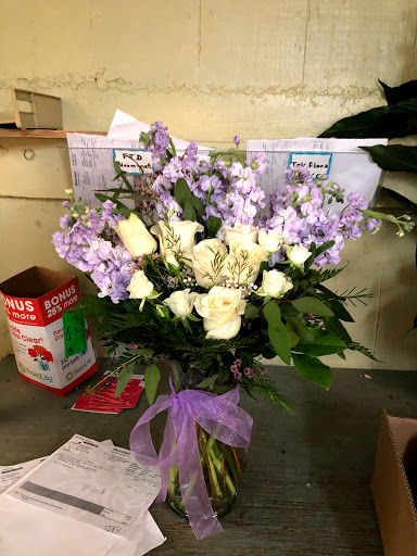 Florist «Fairview Flower Shop», reviews and photos, 1026 Sycamore Dr, Decatur, GA 30030, USA