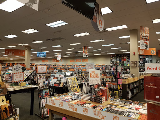 Used Book Store «2nd & Charles», reviews and photos, 6606 S Parker Rd, Aurora, CO 80016, USA