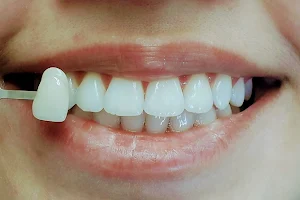 Dentista Dr. Claudio Colombo image