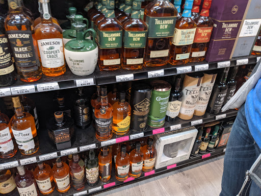 Liquor Store «Beaverton Liquor», reviews and photos, 11423 SW Beaverton Hillsdale Hwy, Beaverton, OR 97005, USA
