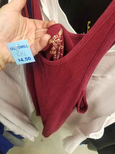 Thrift Store «Goodwill Industries of Greater Cleveland & East Central Ohio», reviews and photos, 16160 Pearl Rd, Strongsville, OH 44136, USA