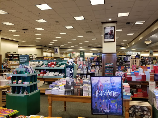 Book Store «Barnes & Noble», reviews and photos, 567 N Stephanie St, Henderson, NV 89014, USA