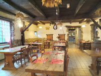 Atmosphère du Restaurant français Auberge Ailloud à Saint-Genix-les-Villages - n°2