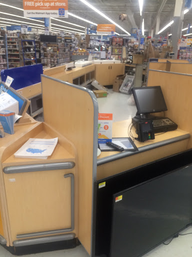 Discount Store «Walmart», reviews and photos, 120 Commercial Pkwy, Branford, CT 06405, USA