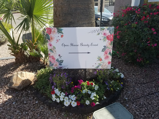 Beauty Salon «The Glam Parlor & Day Spa», reviews and photos, 2936 N 67th Pl, Scottsdale, AZ 85251, USA