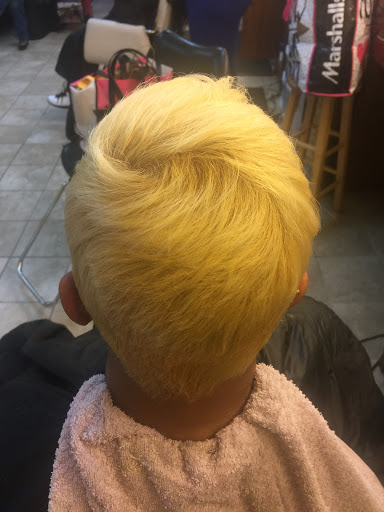 Beauty Salon «Stunning Beauty Salon», reviews and photos, 18019 Dumfries Shopping Plaza, Dumfries, VA 22026, USA