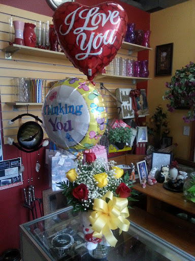 Florist «The Flower Pot & Basket Shop», reviews and photos, 5631 W Madison St, Chicago, IL 60644, USA