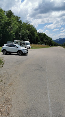Parking aire de pique-nique à Lect