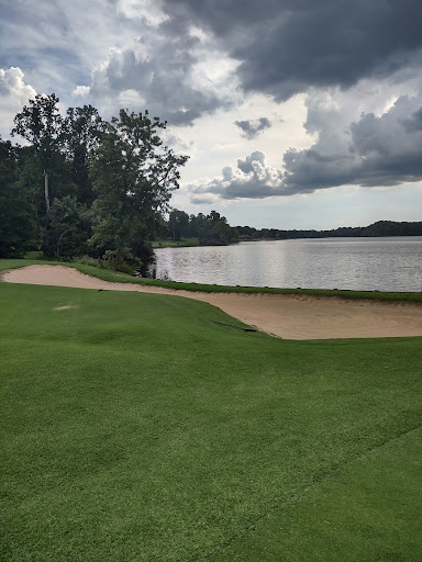 Golf Course «Oak Hollow Golf Course», reviews and photos, 3400 N Centennial St, High Point, NC 27265, USA