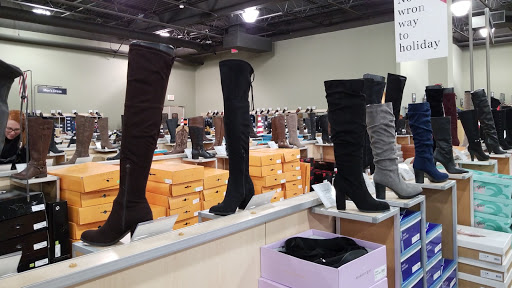 Shoe Store «DSW Designer Shoe Warehouse», reviews and photos, 300 Mishawum Rd, Woburn, MA 01801, USA